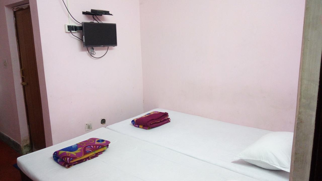 Renu Guest House Calcutta Exterior foto